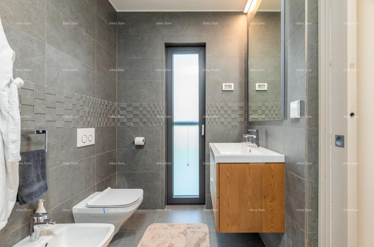 FAŽANA - Samostojeća vila premium klase, sa bazenom, liftom / 100 m od Aleje maslina. 17