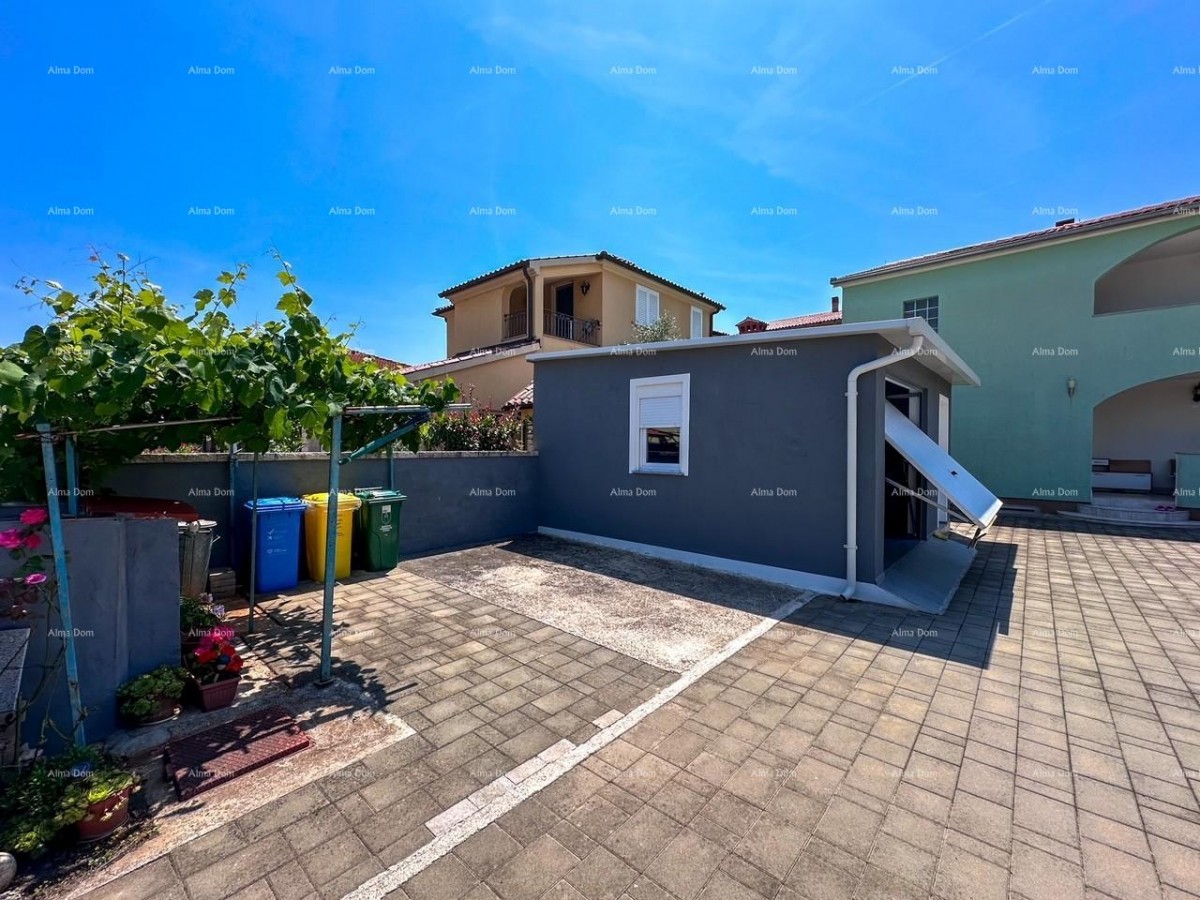 Продаем дом с двумя квартирами в Валбандоне. 42