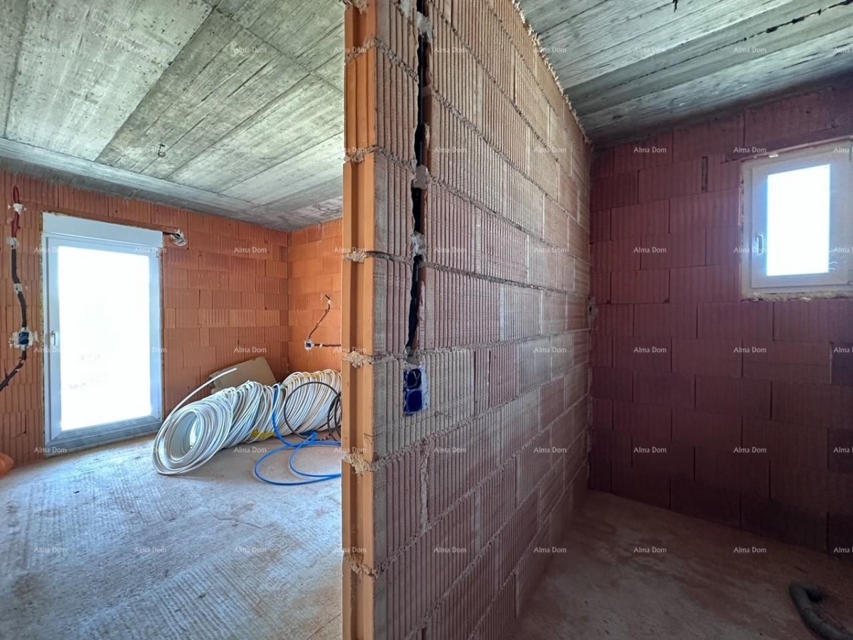 Umag- For sale: semi-detached house in rough construction phase. 19