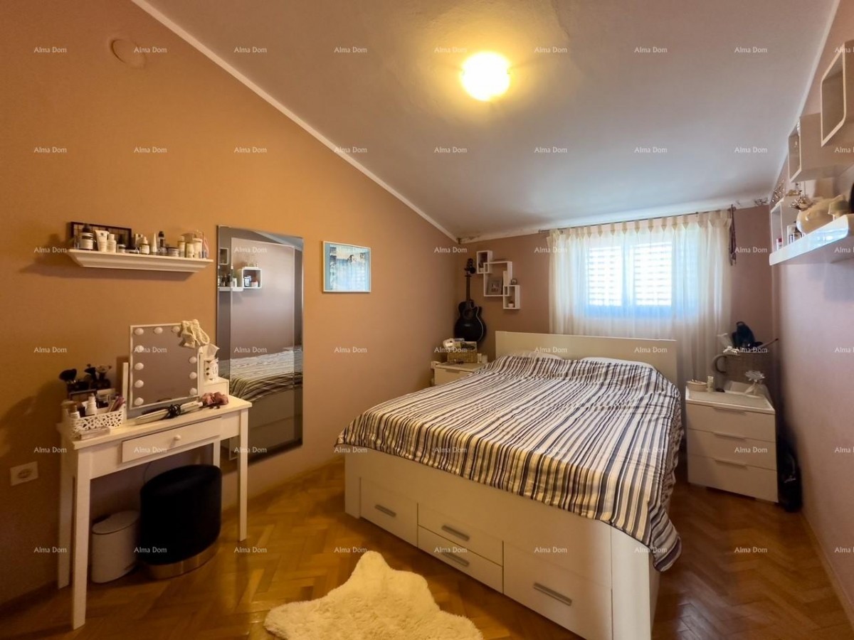 Vendiamo una casa con uffici nel centro di Medolino! 11