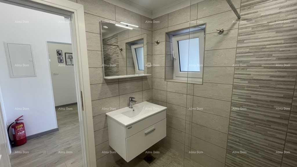 Продается: Полностью и современно отремонтированная вилла 2018 года 24