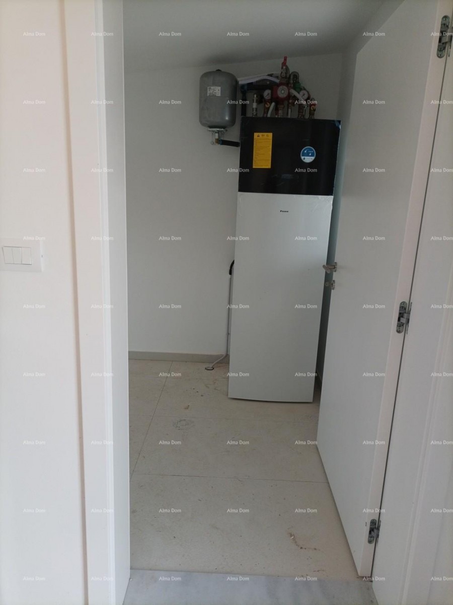 Moderní rekreační vila v uzavřeném komplexu s vilami na pobřeží moře. 31