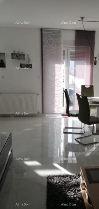 Стан на первом этаже с садом, Пула 1