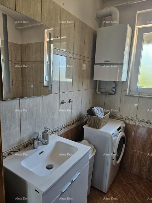 VALBANDON – Potpuno namješten trosoban stan s balkonom, 1,2 km od mora 10