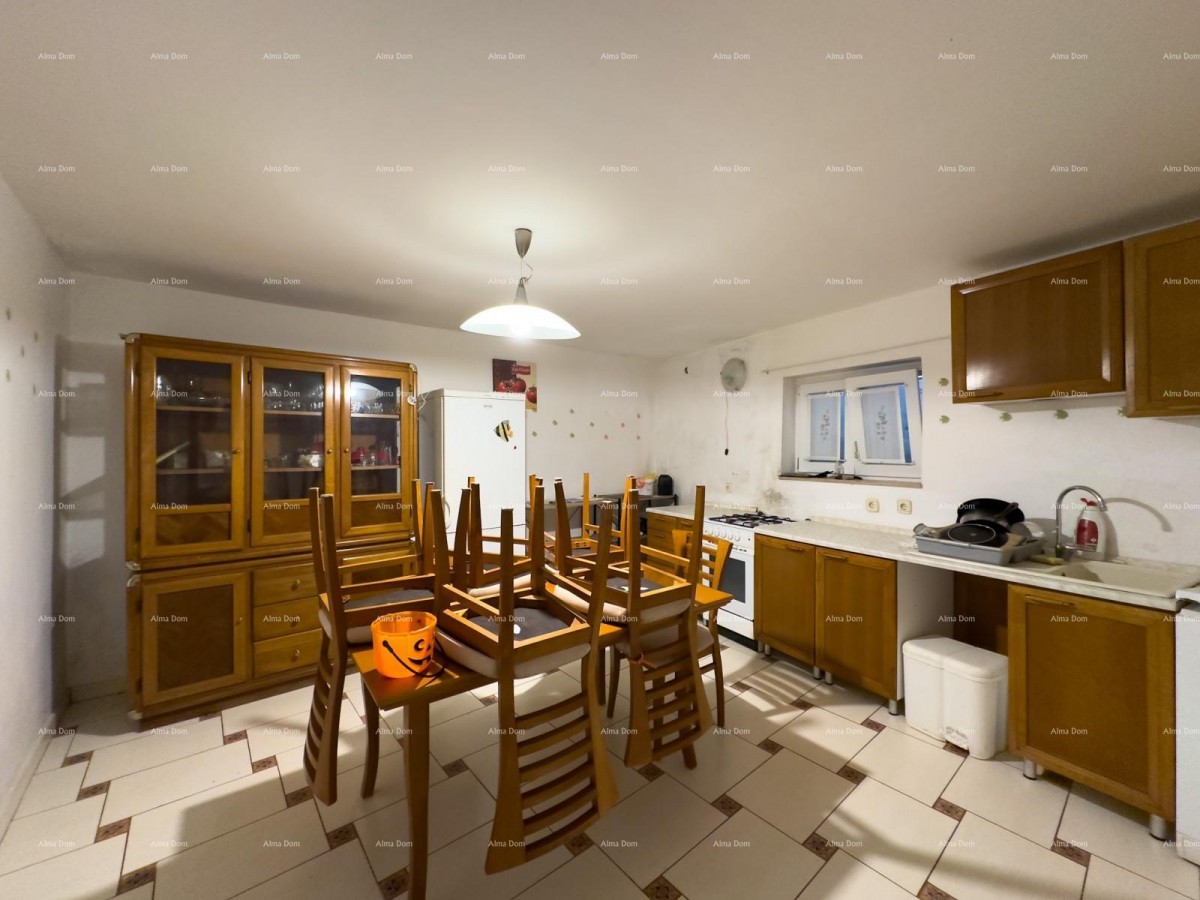 Prodajemo hišo v središču Ližnjana! 6