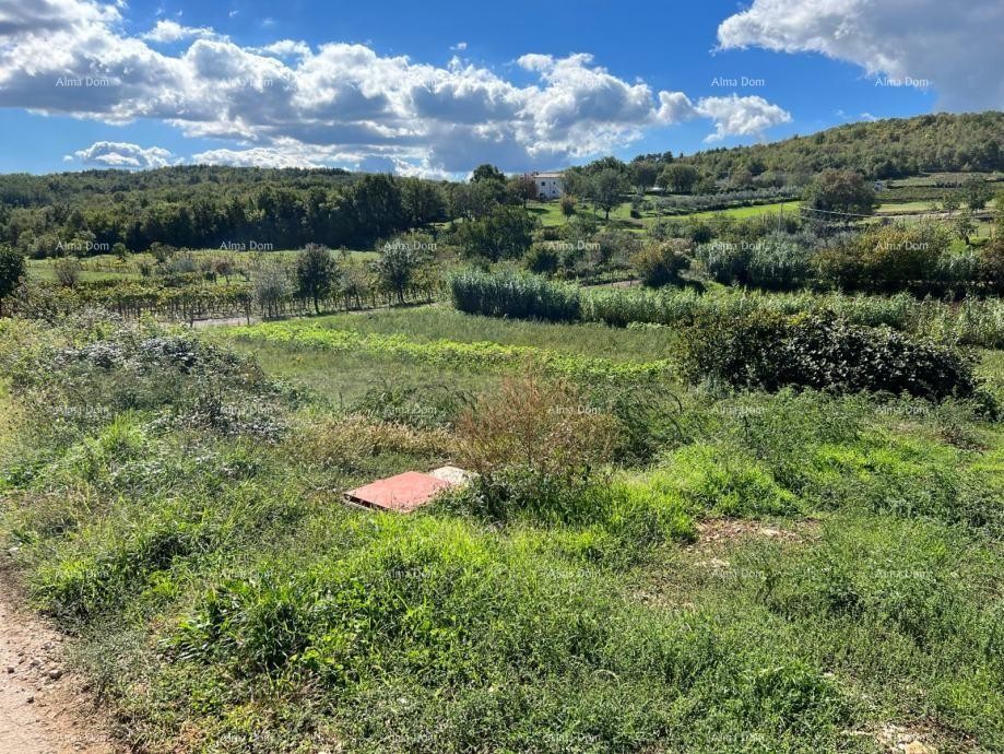 Građevinsko zemljište površine 1.089 m² Rakotule,  Karojba 3