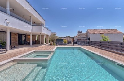 Фажана - Перов - Прекрасная вилла с бассейном и видом на море недалеко от пляжа