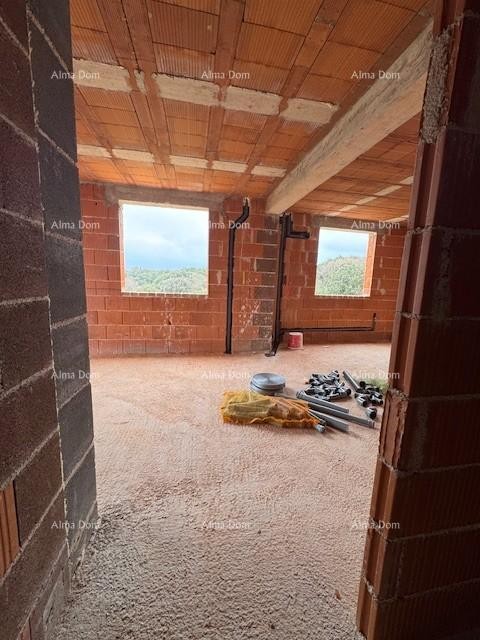 Pula. Veli Vrh, veliki stan sa 3 spavaće sobe. 3 km do centra Fažane. 7