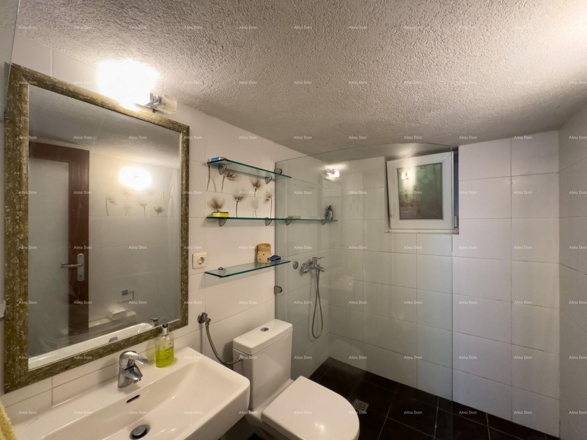 Prodajemo hišo v središču Ližnjana! 5