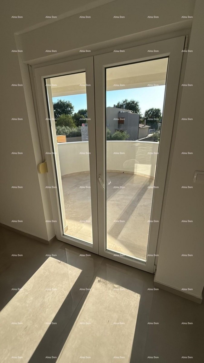 ŠIŠAN, kuća s dvije stambene jedinice, 195 m2 11