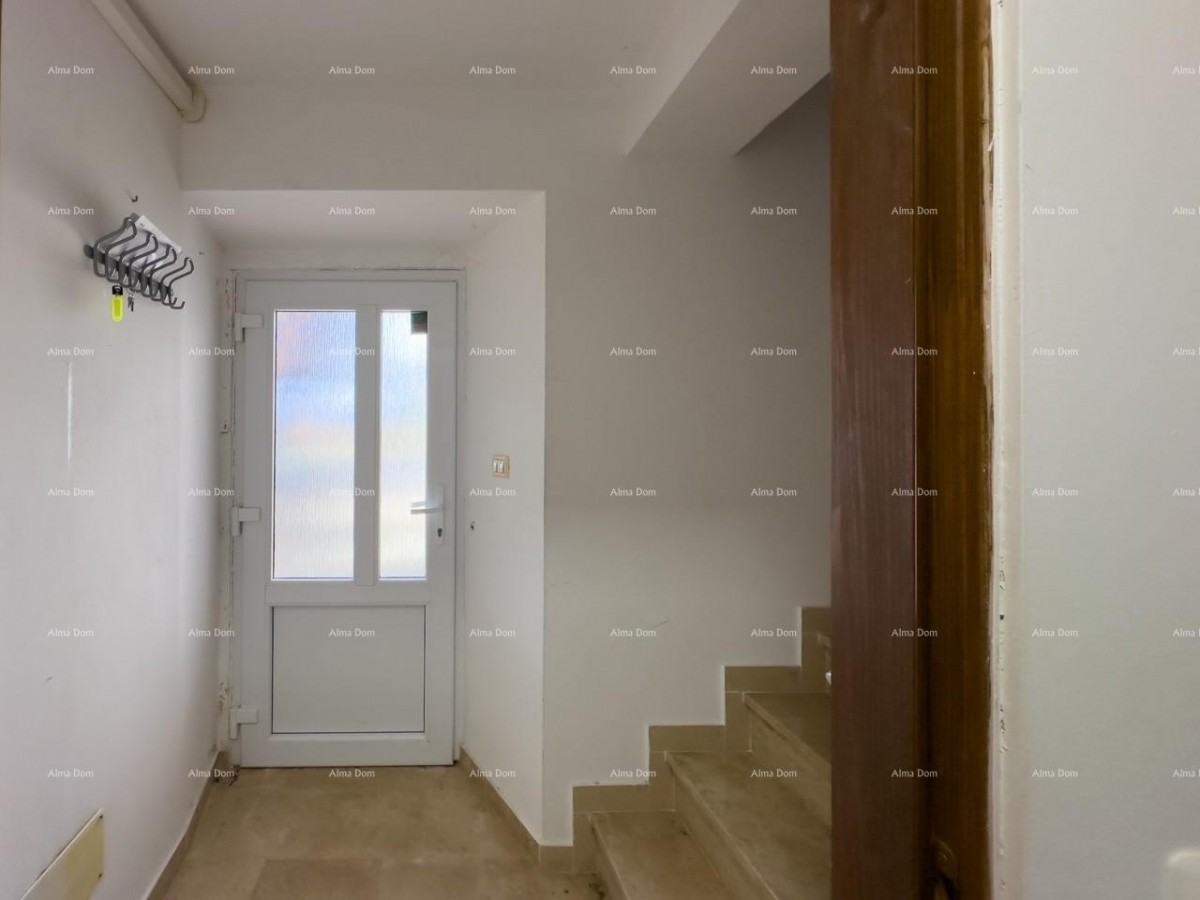 Renovated and fully furnished house with a sea view, Medulin! 11