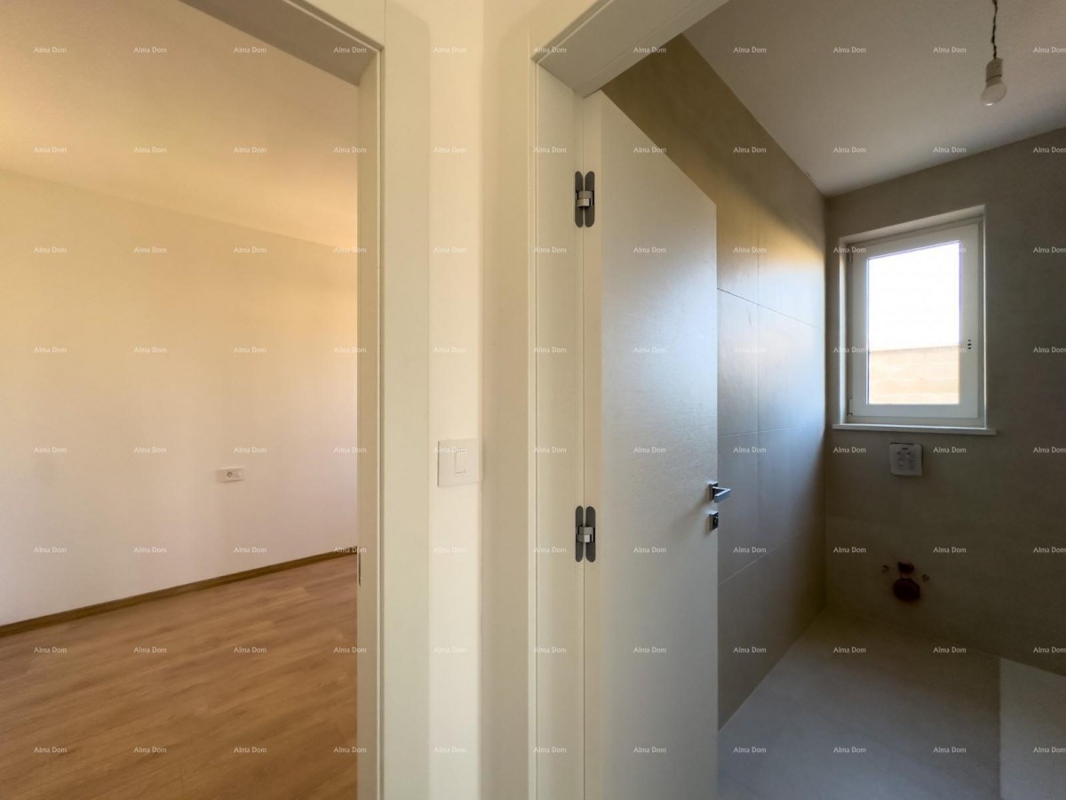 Prodajamo stanovanje z velikim vrtom v Barbanu. 12