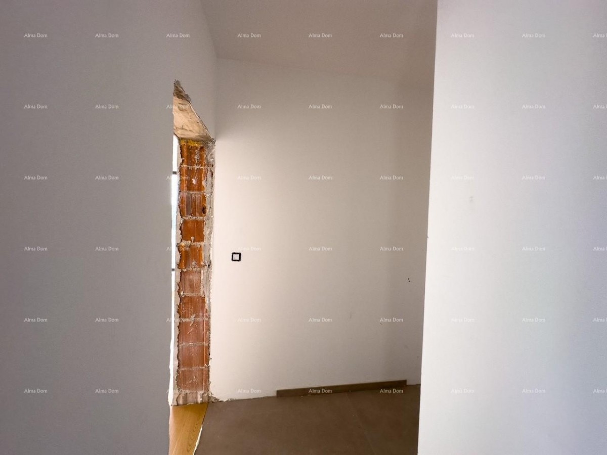 Красивая квартира в двухквартирном доме. ЛАБИН 18