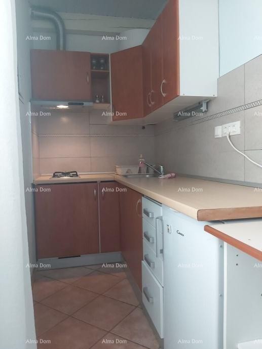 ПРЕЛЕПА КВАРТИРА – РОВИЊ | 80 м² | ОДЛИЧНА ЛОКАЦИЈА 10