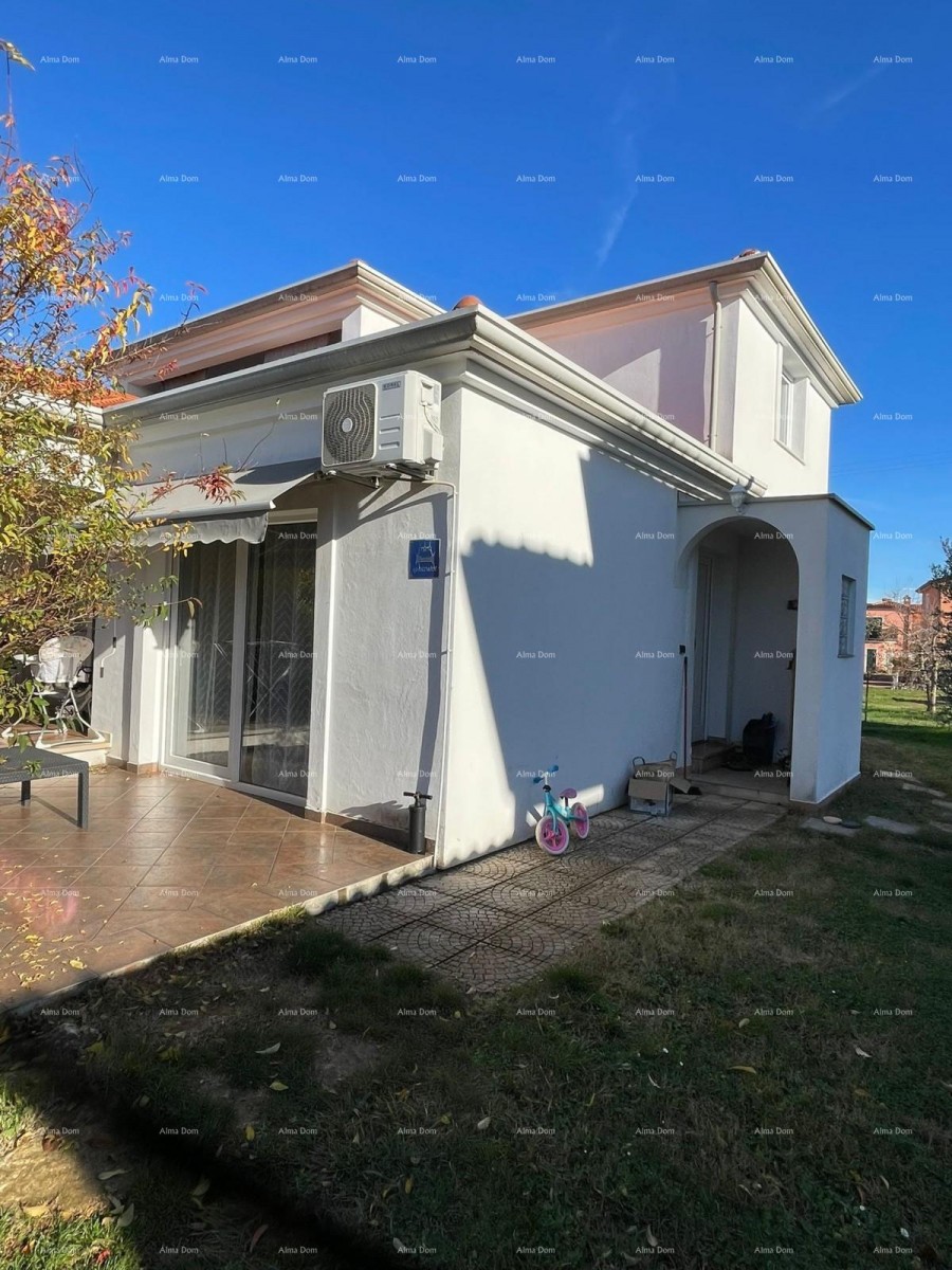 Umag! Kuća s velikom okućnicom i terasom. 5