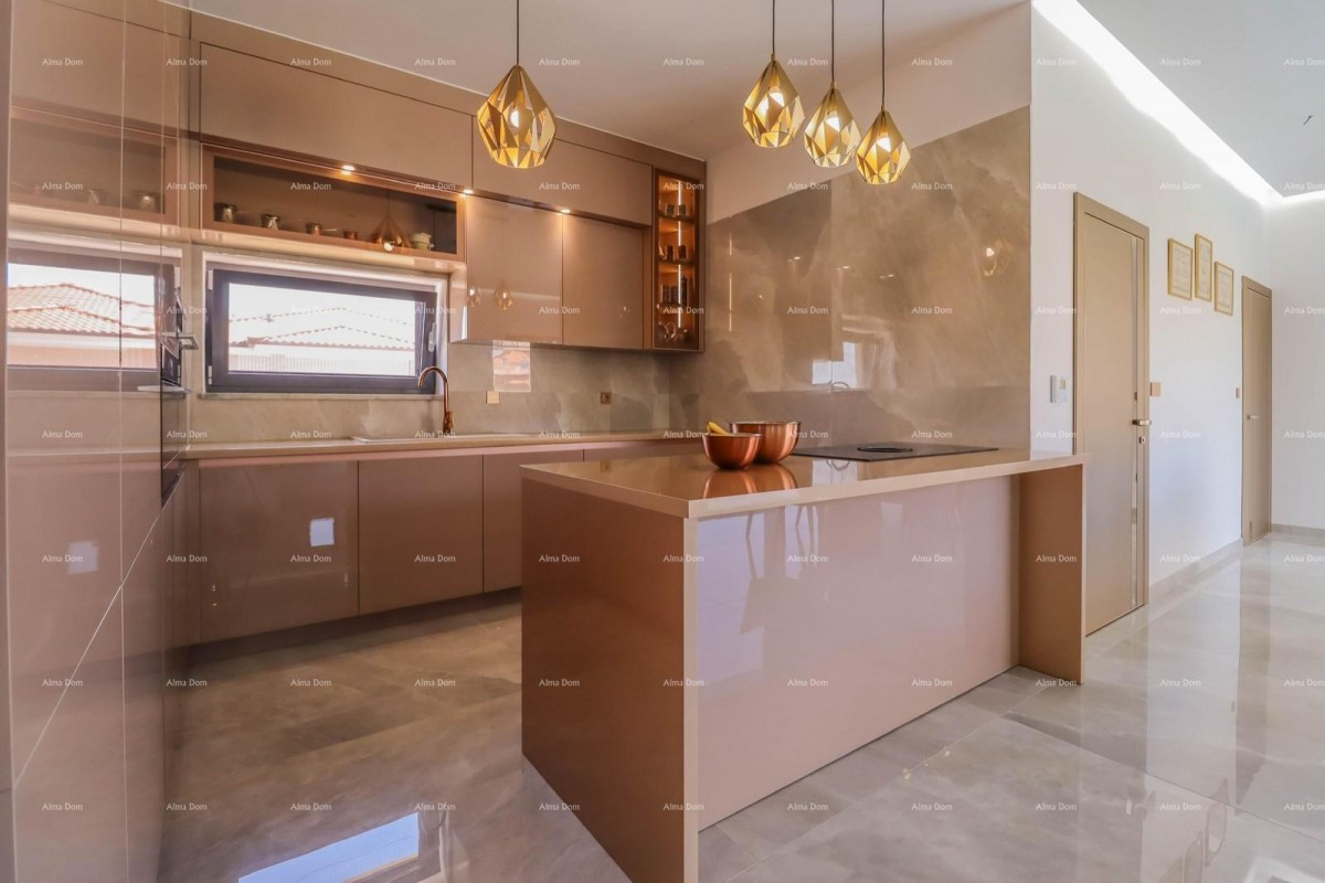 Пула - Лоборика. Новый отдельно стоящий дом с бассейном. 5