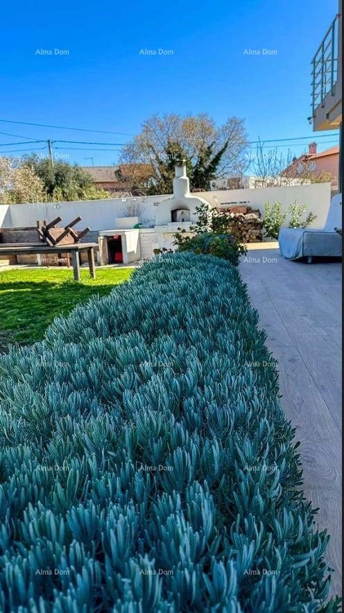 Современная вилла в Истрии с видом на море, крытой террасой и ухоженным садом – 800 м от пляжа 4