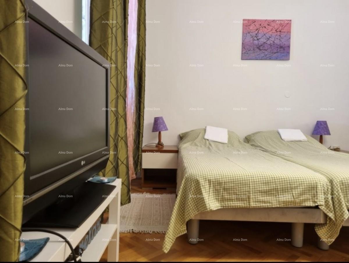 PULA STARA JEZGRA GRADA. KUĆA NA 5 MANJIH ETAŽA. 10