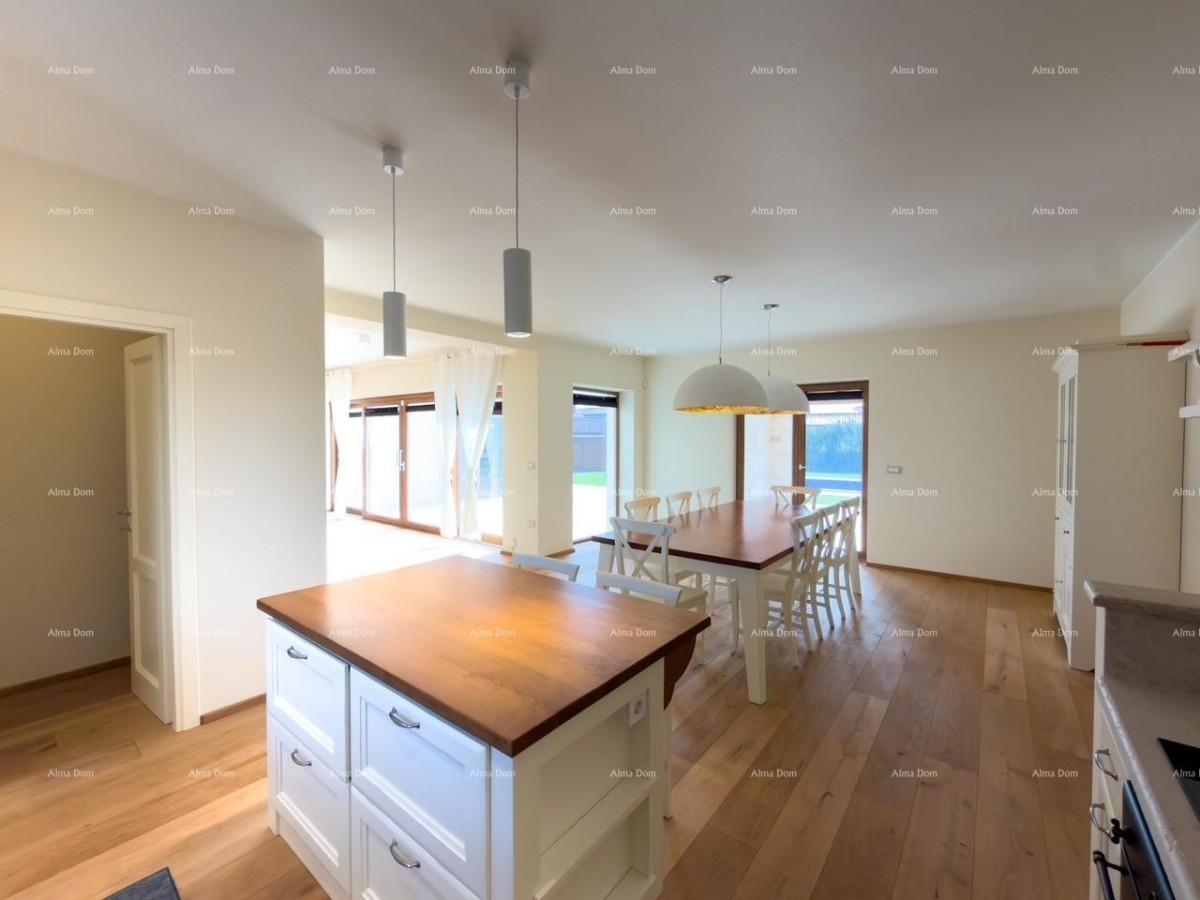 Продаем виллу с видом на Бриуны! 15