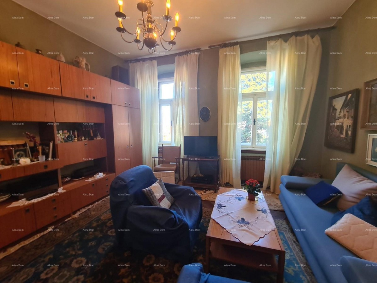 Stan v pritličju s dvoriščem in garažo – center Pule 2