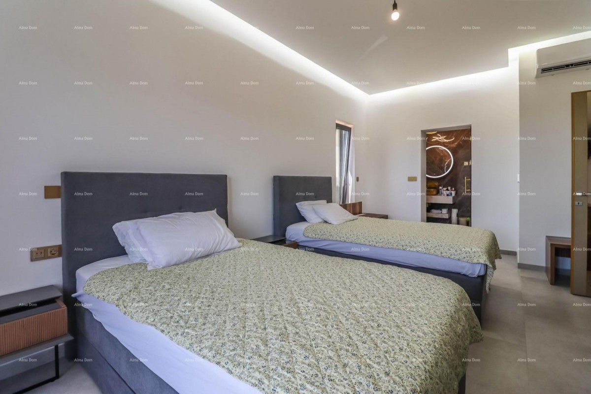 Пула - Лоборика. Новый отдельно стоящий дом с бассейном. 31