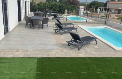 Sale - Double Bungalow with Heated Pool, Poreč!
