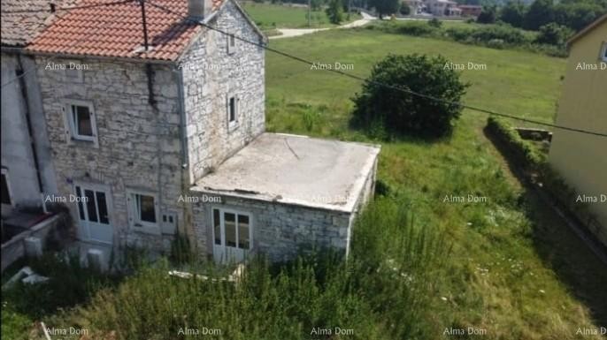 For sale: old stone house with land in Barban, ideal for a vacation home. 9