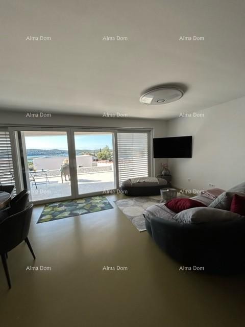 Čudovita vila s pogledom na morje. POMER 14