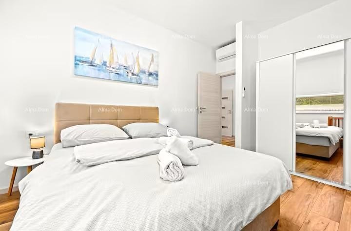 Pomer. New Detached Single-Story House with Pool. 18