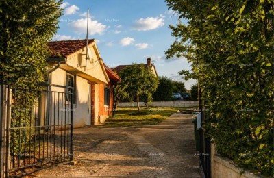 KUKCI, POREČ, HOUSE 67 m² ON A CONSTRUCTION LAND OF 471 m²