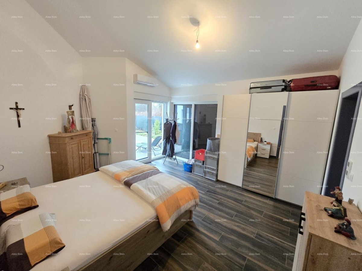 Самостоятельный одноэтажный дом с бассейном! 16