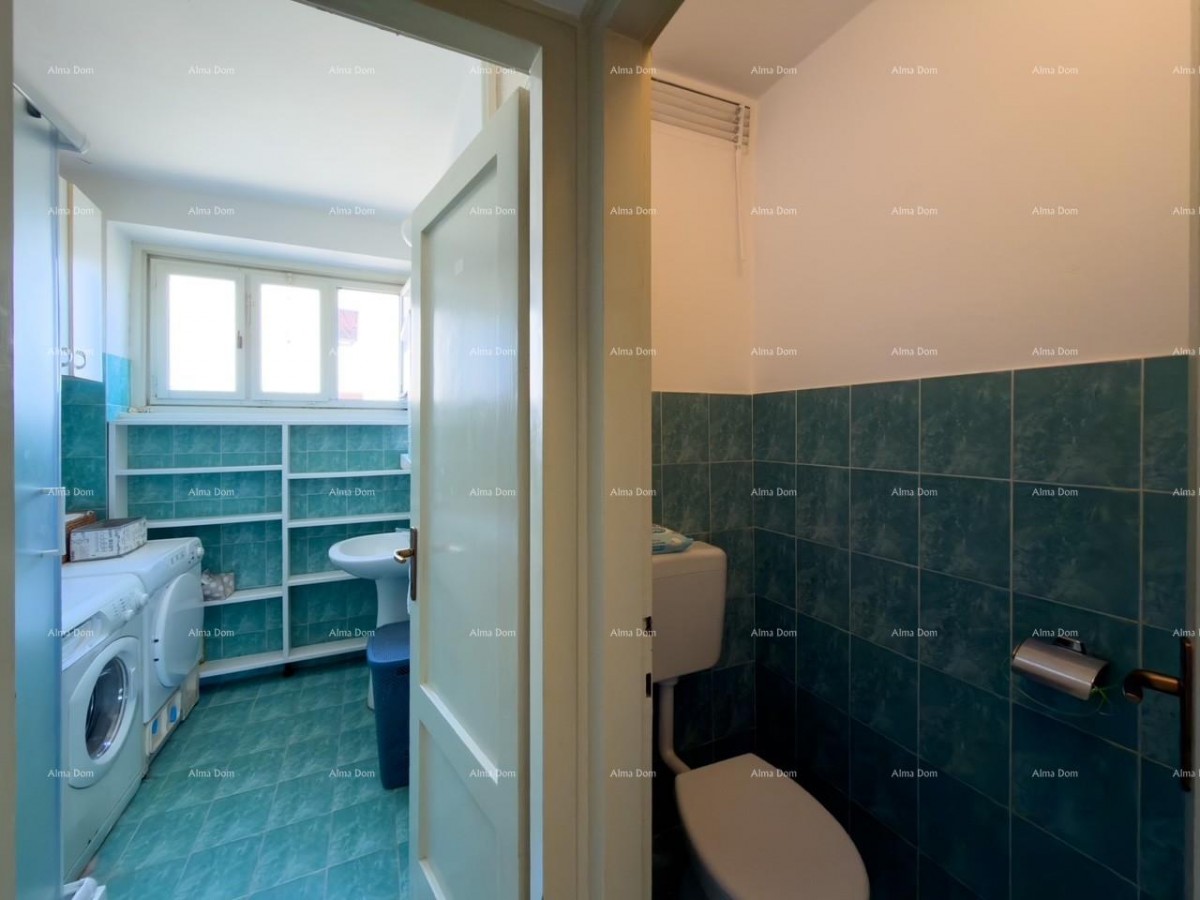 Vendiamo un appartamento in ottima posizione a Pola! 9