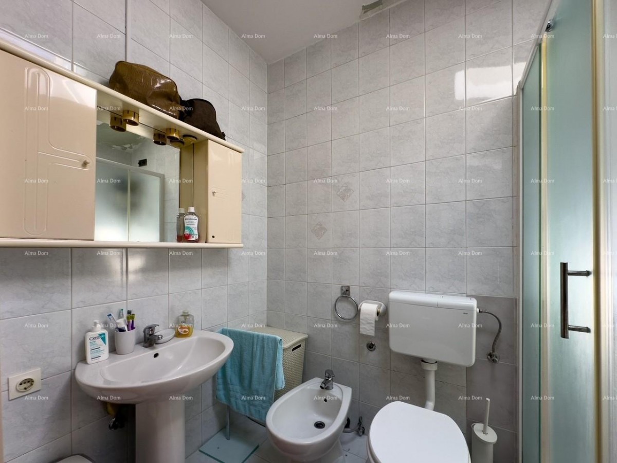 Vendiamo una casa con uffici nel centro di Medolino! 15