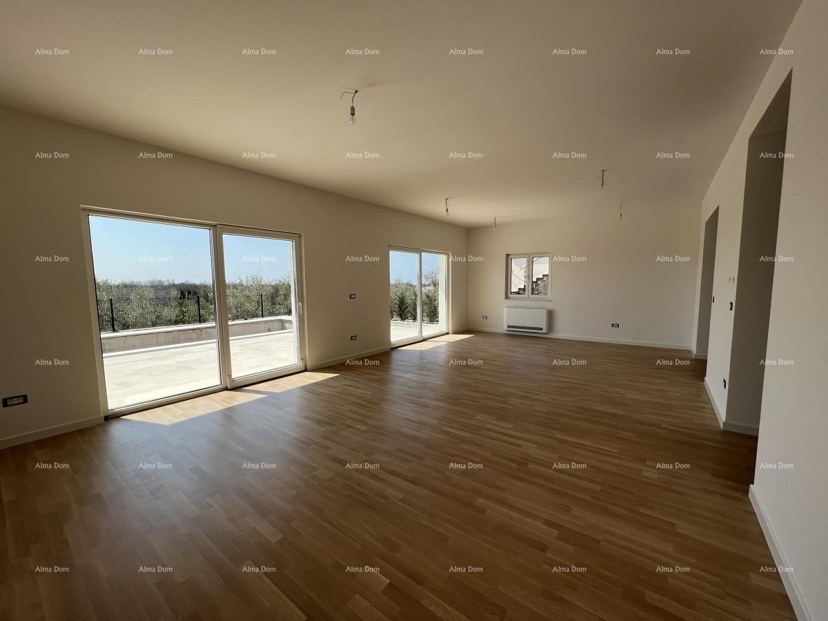 New  house with pool, modernly decorated. 7 km to the center of Porec. 6