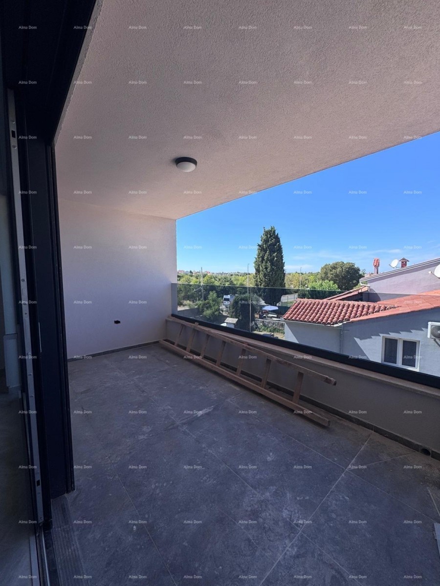 Sale of a luxury two-story apartment with a parking space, Valbandon! 17