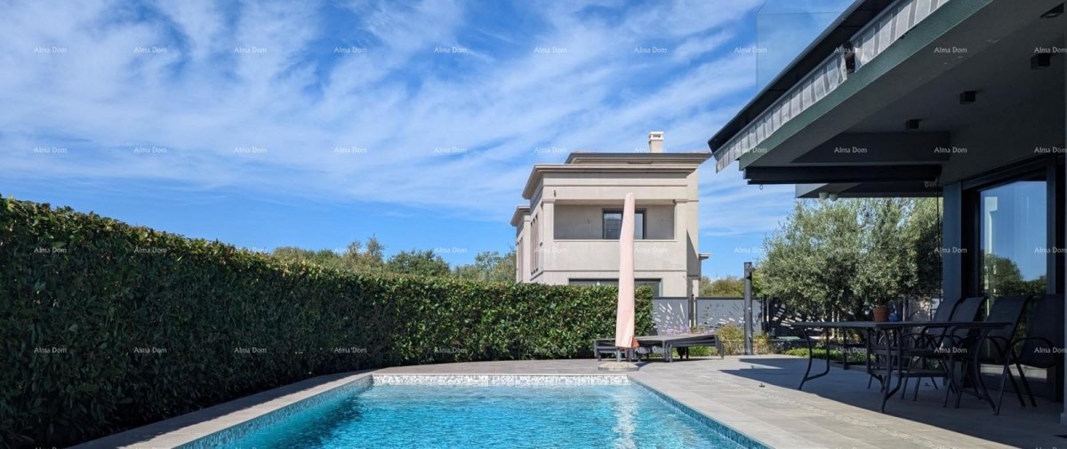 МОДЕРНАНАЯ РОСКОШНАЯ ВИЛЛА С БАССЕЙНОМ 500 М ДО МОРЯ 2