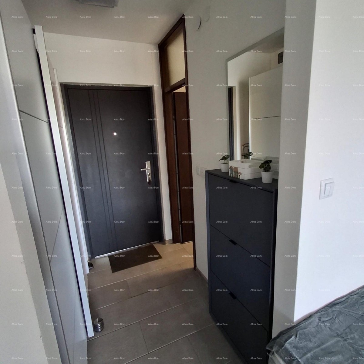 Первый ряд к морю! Ремонтированная квартира в Дугой Увале! 12