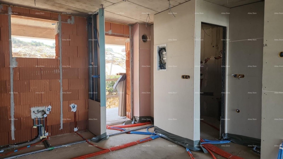 Luksuzno stanovanje s pogledom na morje in garažno mesto, Pula, Veruda! 10