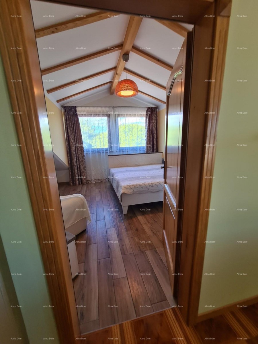 Trinadstropno stanovanje s strešno teraso! 100 metrov do morja. 33