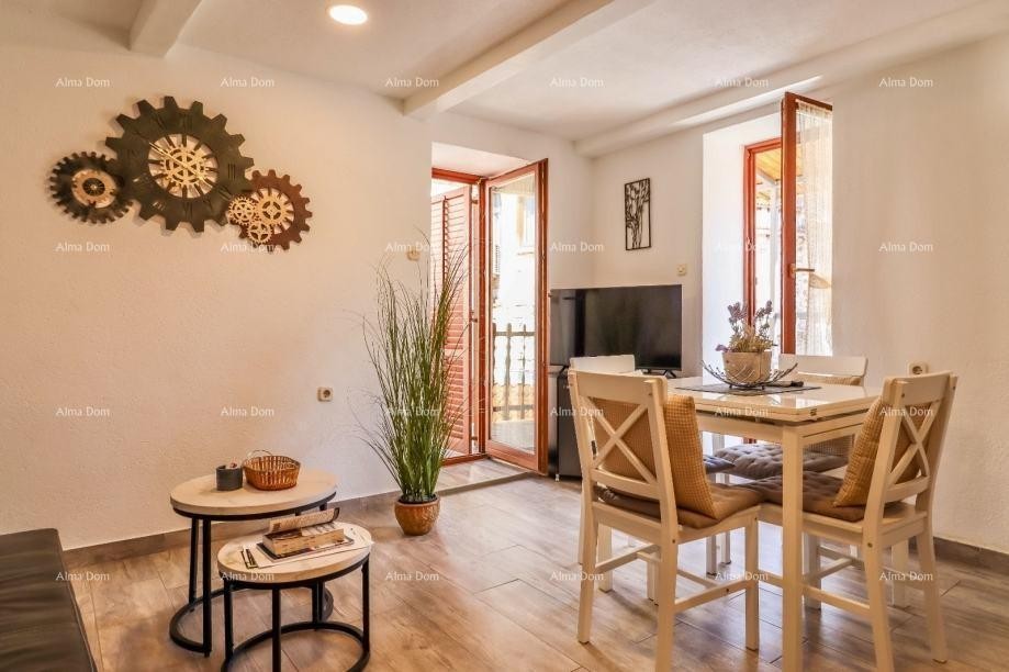 Beautiful apartment in Rovinj – 55 m², two-story, with a view of the old town 4