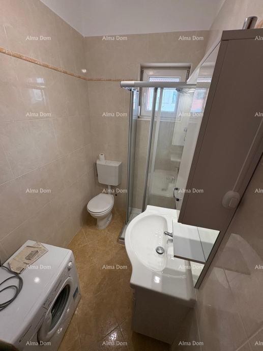 UMAG, apartment, two-story with a large yard of 1300 m2. The property has a usage permit. 12