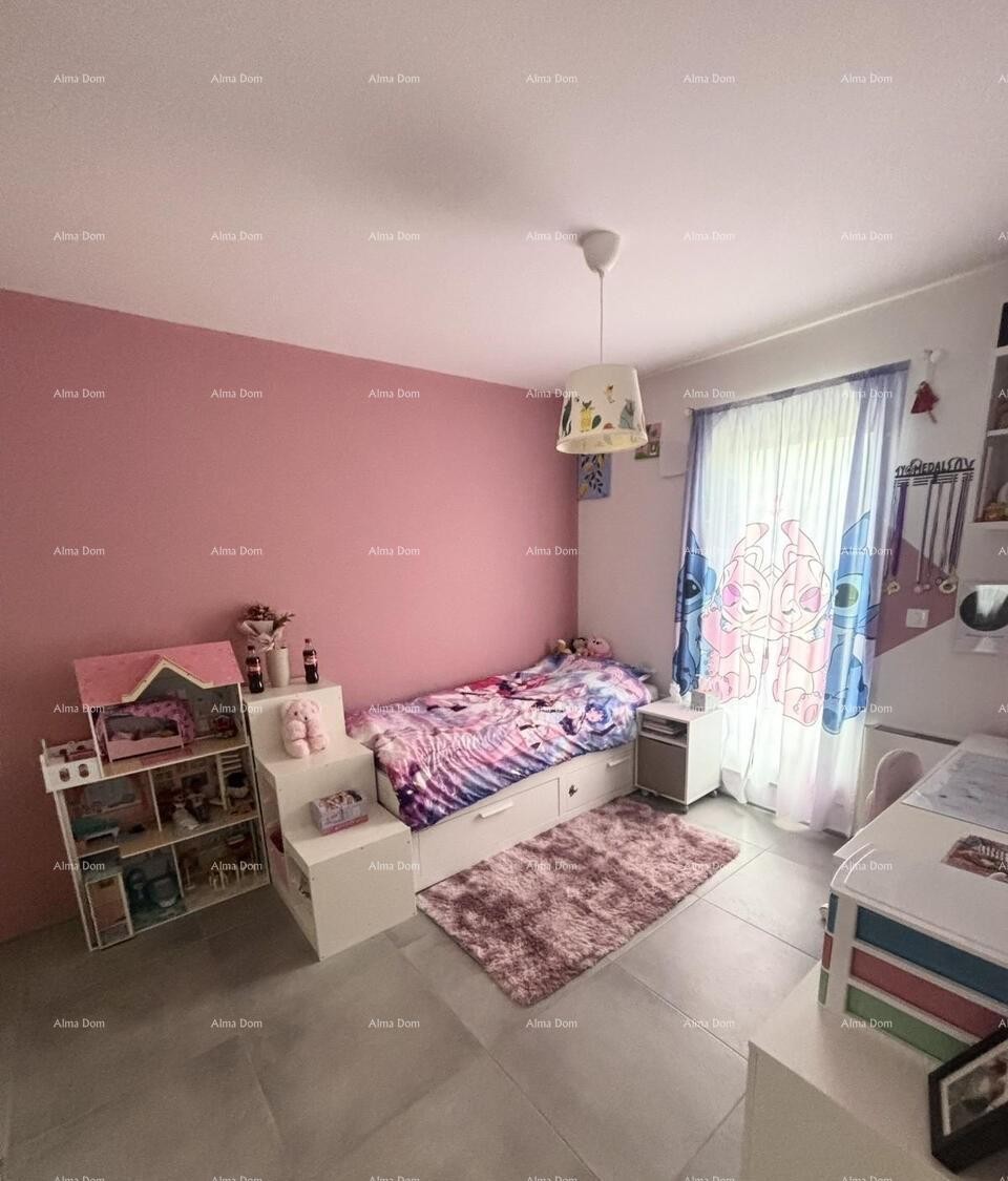 Moderna kuća s prostranom krovnom terasom u Novigradu 14