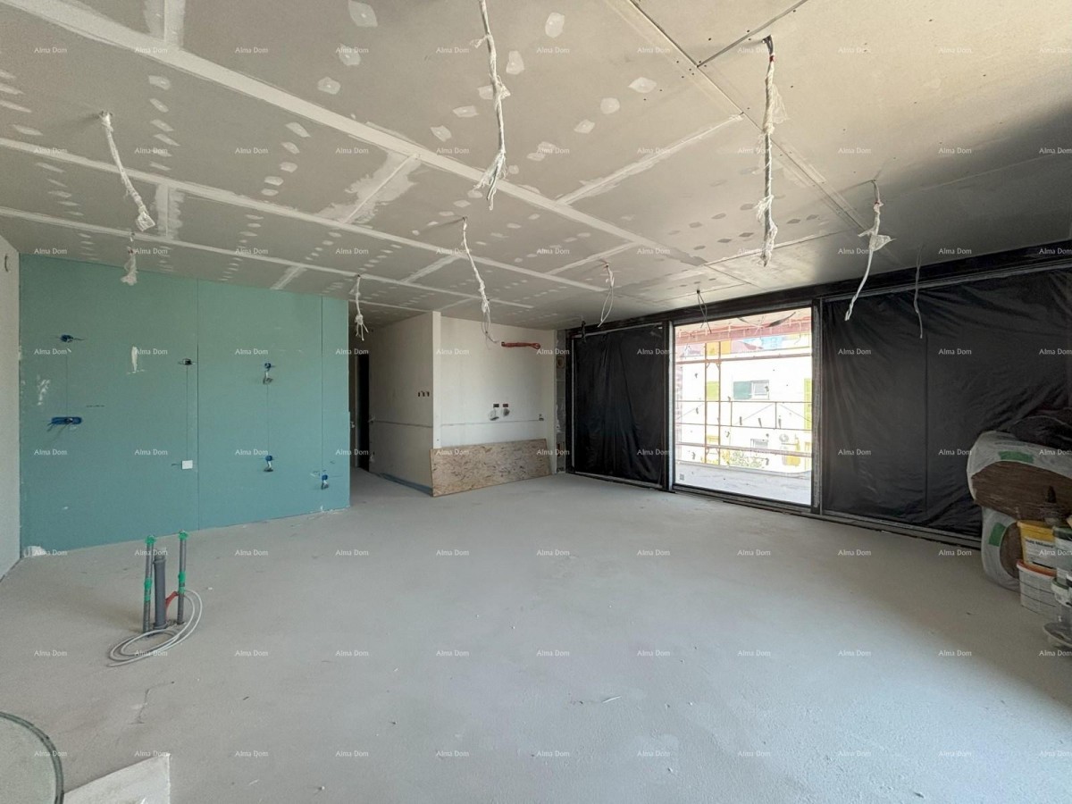 ROVINJ - stanovanje naprodaj v luksuzni rezidenci ob morju / S11 24