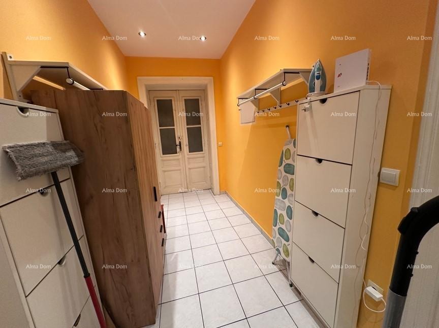 Pula – stan s 3 apartmanske jedinice! Centar. Zadarska ulica. 10