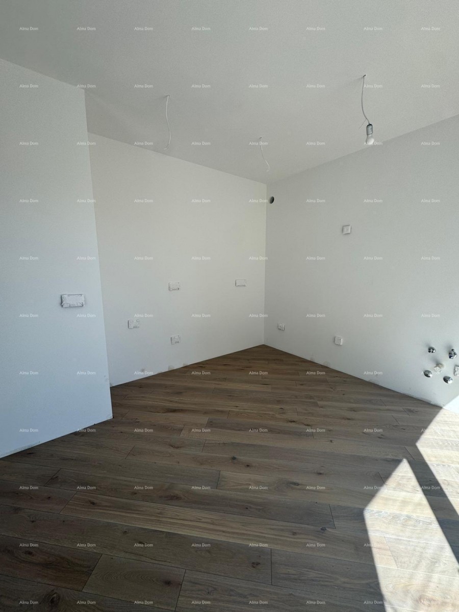 ROVINJ - Novogradnja, veliki stan na TOP lokacije / B 10