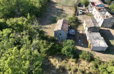 Kršan – old stone house for sale