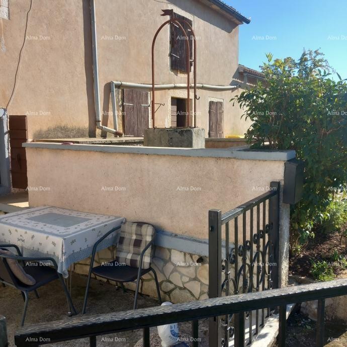 Izvrsna prilika- imanje s kamenom kućom, velikim zemljištem i pomoćnim objektima- blizina Rovinja! 6