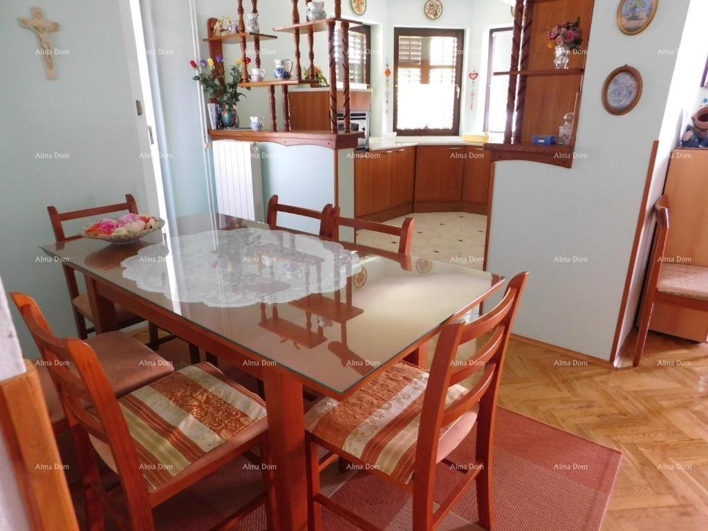 Velika hiša s 4 stanovi - Peščena uvala! 26