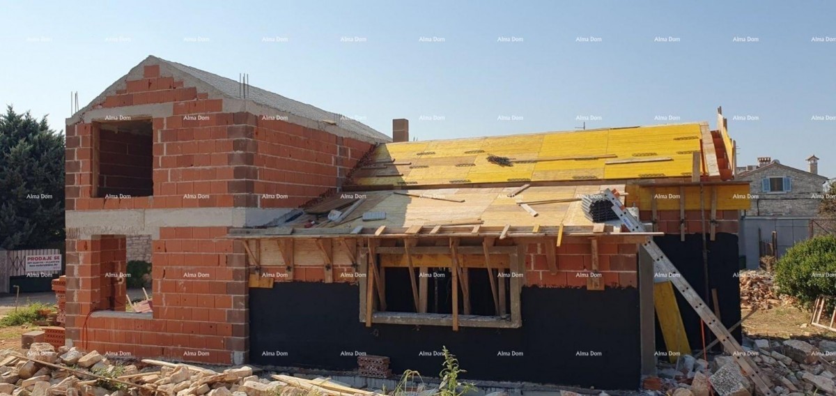 Воднян. Дом на стадии строительства с бассейном и Светвинченат, участок с разрешением на строительство! 6