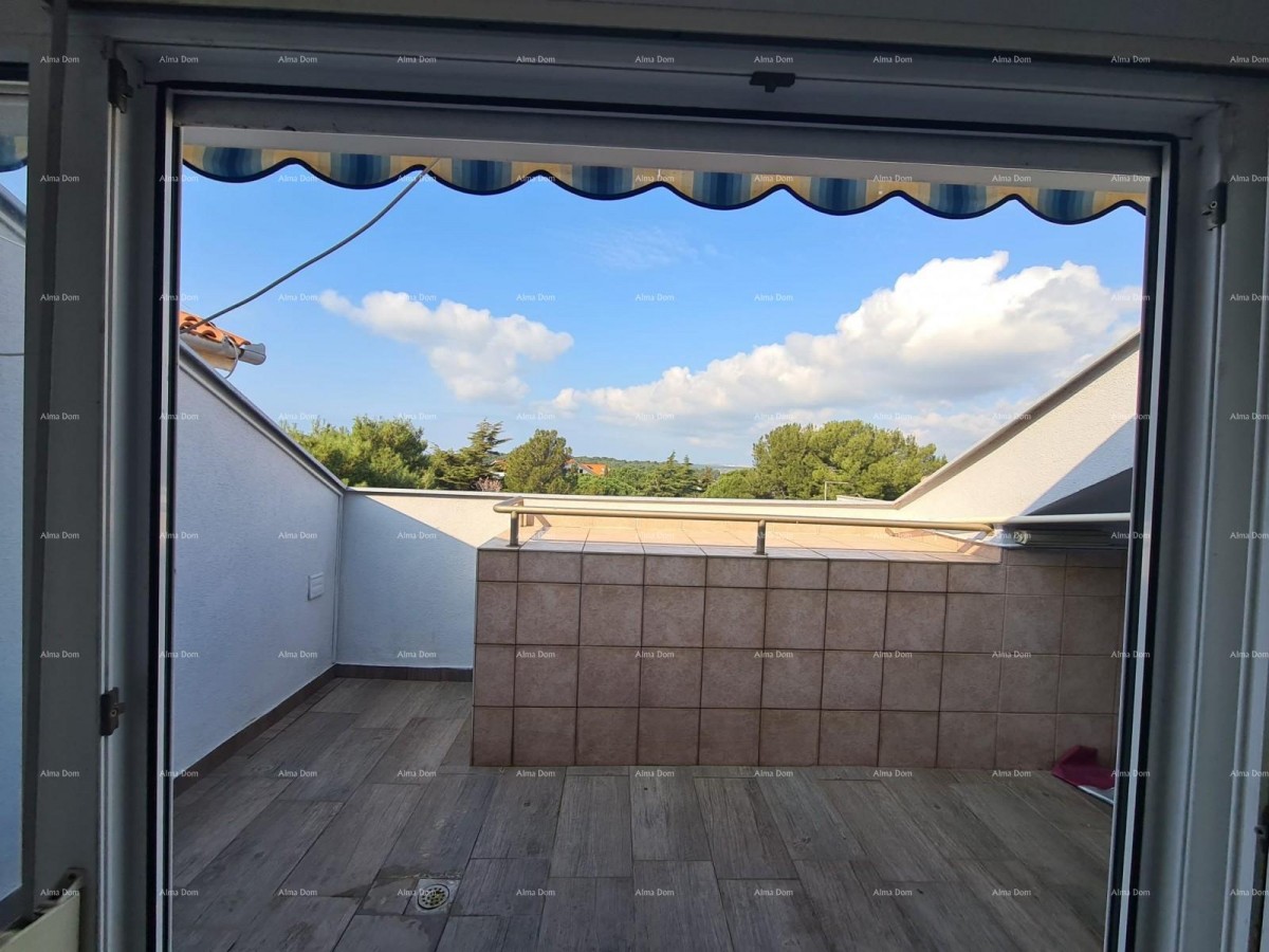 Odlična priložnost! Prodaja stanovanja na vrhunski lokaciji, Medulin! Pet minut lahke hoje do morja in plaž. Neposredna bližina kampa. 2